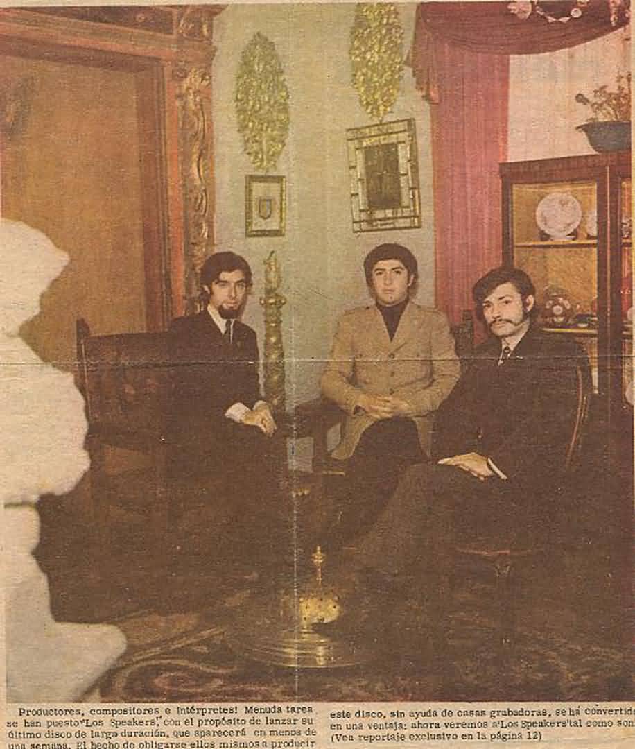 speakers en casa de carlos